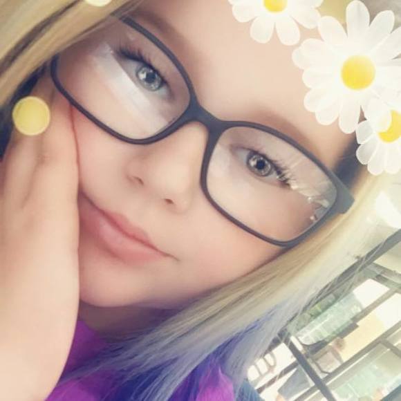 Meet your Posher, Makayla - Picture 1 of 1